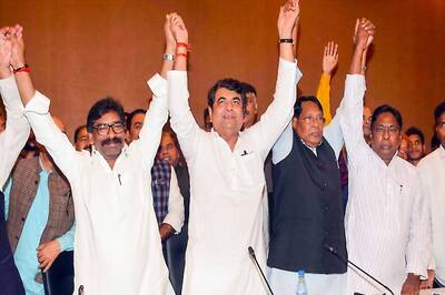 Jharkhand Exit Polls Give Edge to Congress-JMM-RJD Combine as BJP Predicted to Fall Short