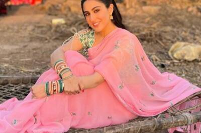PICS: Sara Ali Khan Flaunts Desi Avatar In Pink Saree, Her ‘Humble’ Nature Wins Hearts
