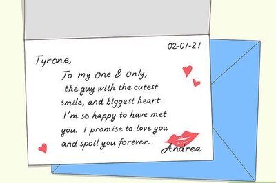 What Are Some Gifts That Will Cheer Up Your Boyfriend?