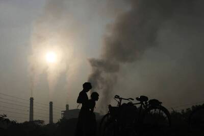 Delhi Govt Asks Centre to Close Down All 11 Thermal Power Plants in NCR amid Rise in Pollution Levels