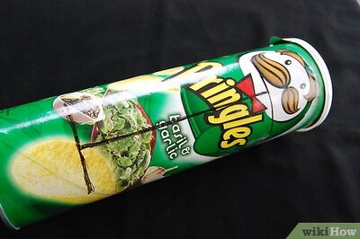 How to Create a Pringles Can Light Reflector