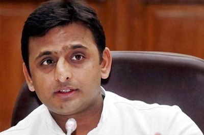 Akhilesh Yadav asks Smriti Irani to set up NAAC regional office in UP