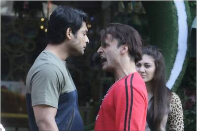 Sidharth Shukla Loses Cool, Asks Bigg Boss 'What Would be the Consequences If I Beat Asim Up?'