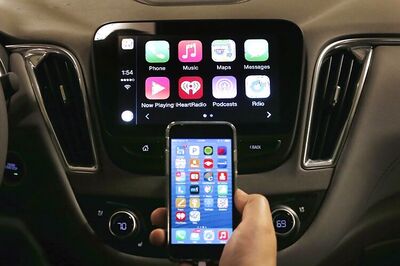 Apple hires auto industry veteran Doug Betts for its future car plans