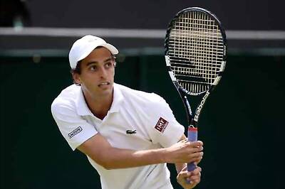 Albert Ramos ousts 2-time champ Tommy Robredo at Stockholm