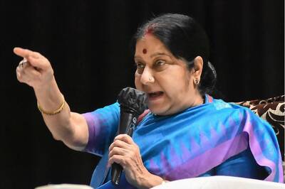 'Happy to See the Care, But...': Pak Min, Swaraj Indulge in Verbal War After 'Conversion' of Hindus in Sindh