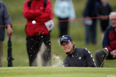 Shin, Inkster take early lead at British Open