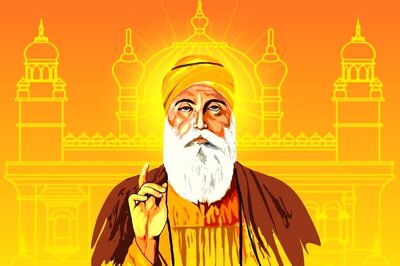 Celebrate Guru Nanak Jayanti With These Stylish And Thoughtful Gift Ideas
