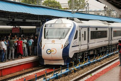 Gandhinagar-Mumbai Vande Bharat Express Hits Cattle Near Dahanu