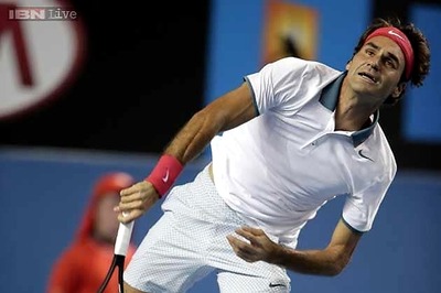Roger Federer advances to 3rd round at Australian Open
