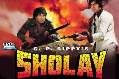 'Sholay' had an outstanding opening but received disastrous reviews from the critics, reveals Ramesh Sippy
