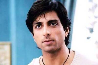 Hit gym before it's too late: Sonu Sood