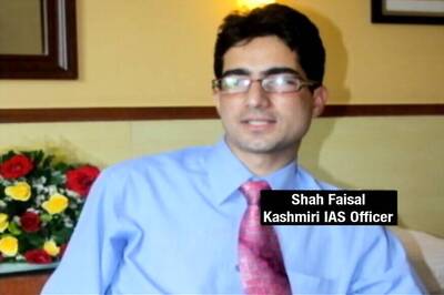 Media 'Breeding Alienation', Kashmiri IAS Topper Threatens to Quit