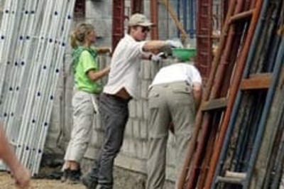 Pitt builds on Carter’s Indian dream