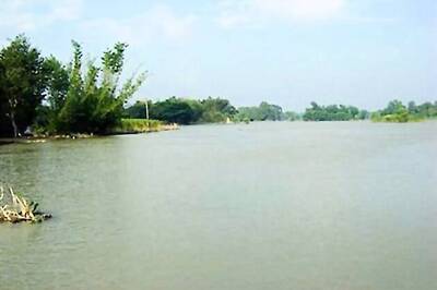 Nearly 200 missing after massive landslide in Nepal