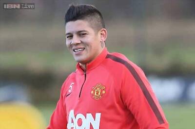 Manchester United's Rojo injured, Liverpool's Jones to stay in goal