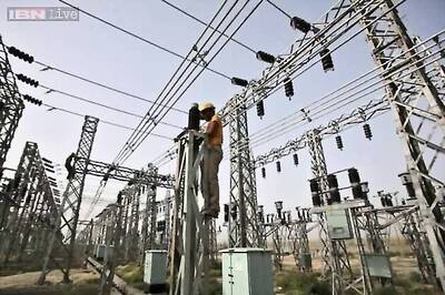 Review finance rejig plan for power discoms: Parliamentary panel to Centre
