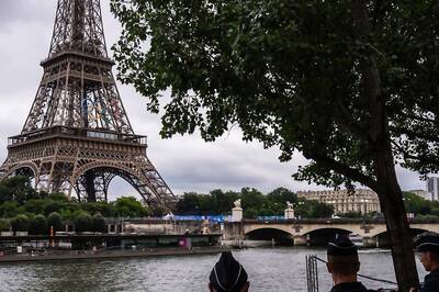 Paris 'No Longer' World's Best Romantic Getaway, US Survey Ranks Another Scenic Place As Top Choice