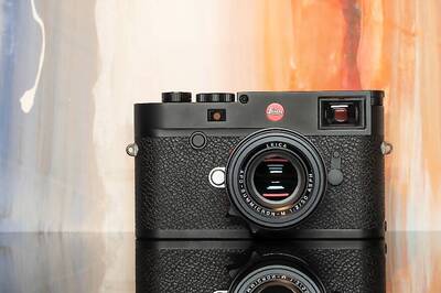 Leica M10-R Addresses Key Shortcomings of the M10 Series With a 40MP Colour Sensor