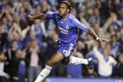 Drogba shines as Chelsea beat Barca