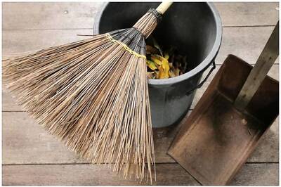 Vastu Tips: Things You Should Never Do After Sunset For Prosperity