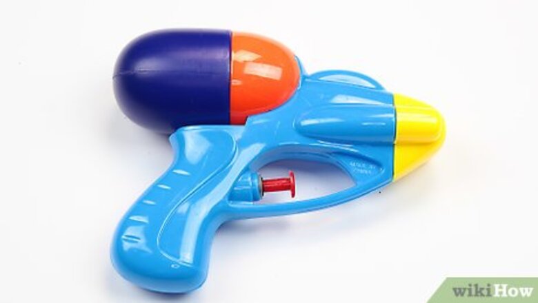 How to Paint with Squirt Guns