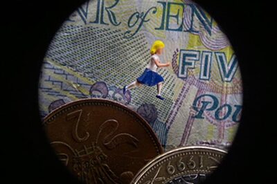 Camera phone helps create world's smallest movie