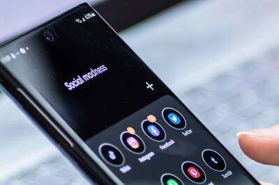 'Miss It': Woman Says UPI is ‘Spoiling’ Indians and NRIs are Queuing Up in Agreement