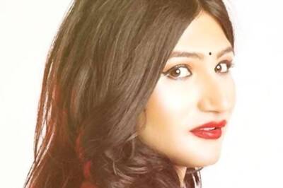 Coronavirus Outbreak: Stranded in UK, FIR Actress Mahika Sharma Feels 'Extremely Disturbing'
