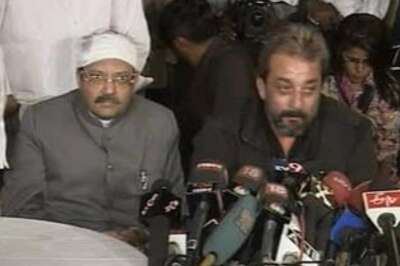 Signature campaign against Sanjay Dutt in Lucknow