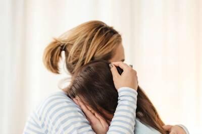 Woman's Tweet on Dealing With Grief after Losing a Parent Reminds People of Their Own Experiences