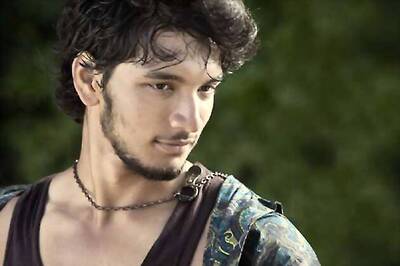 Actors Gautham and Lakshmi to star in Saravanan's next