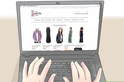 How to Dress as a Petite Woman