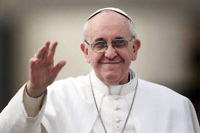 Pope Francis, anti-nuclear activists among Nobel Peace Prize contenders