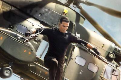 Singham Again: Akshay Kumar Jumps Off a Helicopter In First Poster, Leaves Netizens Excited