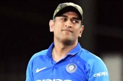 'Yeh Mat Sochna..': MS Dhoni's Relationship Advice For 'Bachelors' Has Internet Chuckling Hard
