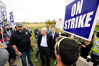 Judge Limits Strikers' Conduct At Deere Plant In Iowa