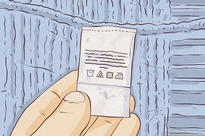 How to Wash a Cotton Sweater