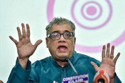 TMC MP Derek O'Brien Goes into Self-Quarantine After Sitting Beside BJP's Dushyant Singh in Parliament