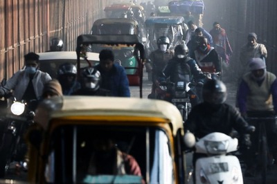 'Noone Wants Lockdown': Indian-American Prof Spells Out 'Prudent' Tools to Fight 'Omi-Covid'