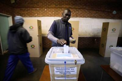 Zimbabwe Votes in First After Mugabe Ousting in 2017
