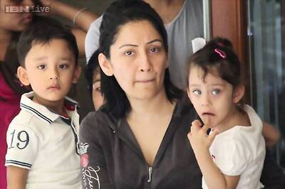 Sanjay Dutt gets a tearful farewell from wife Manyata and his twins as he returns to Yerwada Jail