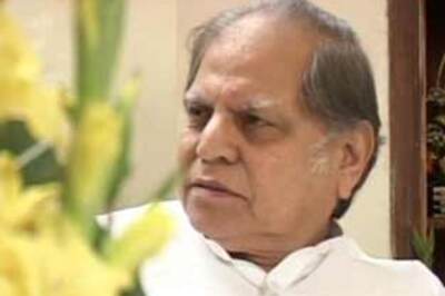 Din in Maharashtra House over Antulay's remarks