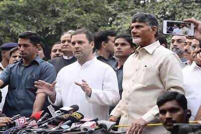 Strategy to Get First Invite From President Tops Agenda as Opposition Regroups Before Election Result