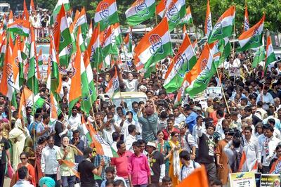 As Congress Dons Saffron to Take on BJP in 'Hindutva Lab' Mangalore, Development Takes a Back Seat