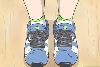 How to Buy Athletic Shoes for Kids