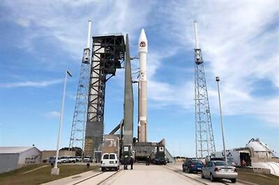 Orbital ATK's Cygnus supply cargo rockets off towards the ISS