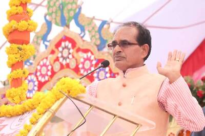 Shivraj Singh Chouhan to Sue Rahul Gandhi for Defamation Over Vyapam Barbs Against His Family