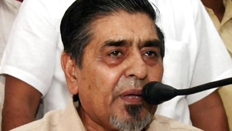 Court Asks CBI to Act Against Tytler For False Passport Information
