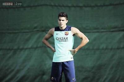 Barcelona sign defender Marc Bartra to three-year deal